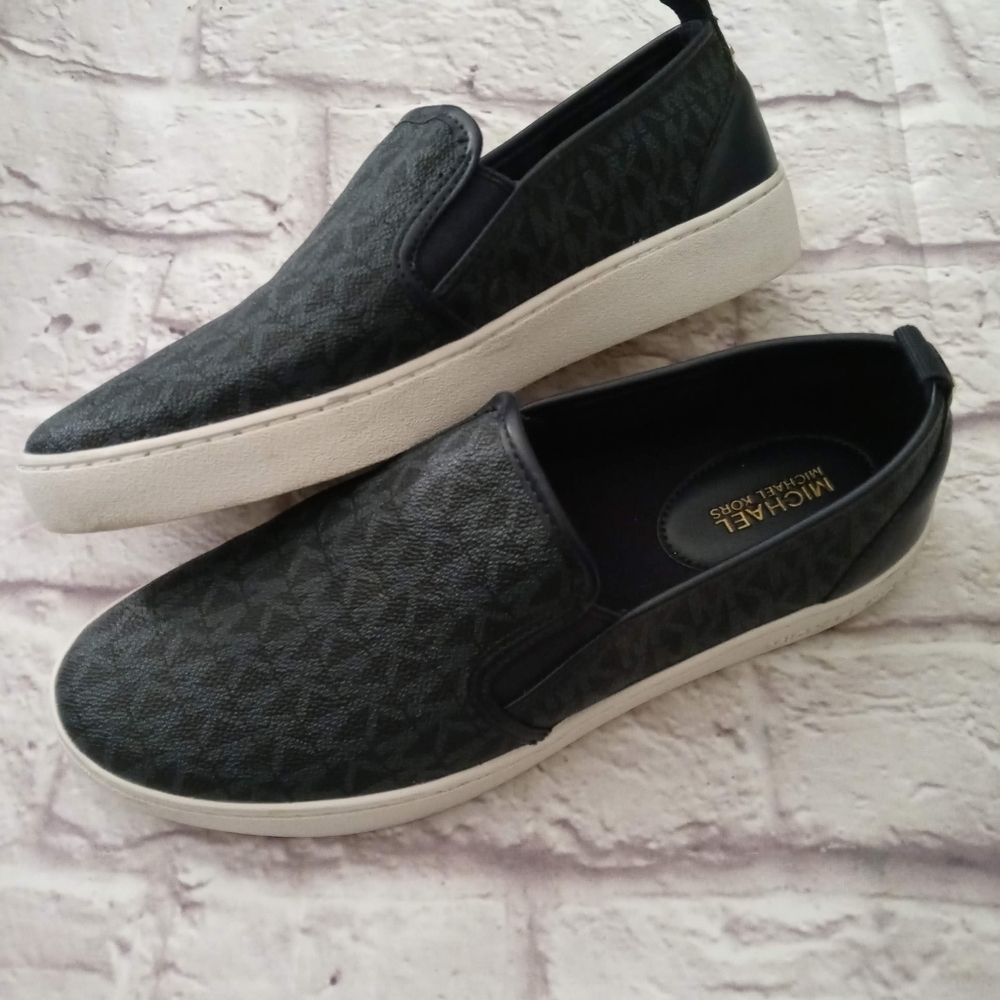 BOGO🆓 | Michael Kors MK Logo Black/Charcoal Flats Slip On Sneakers